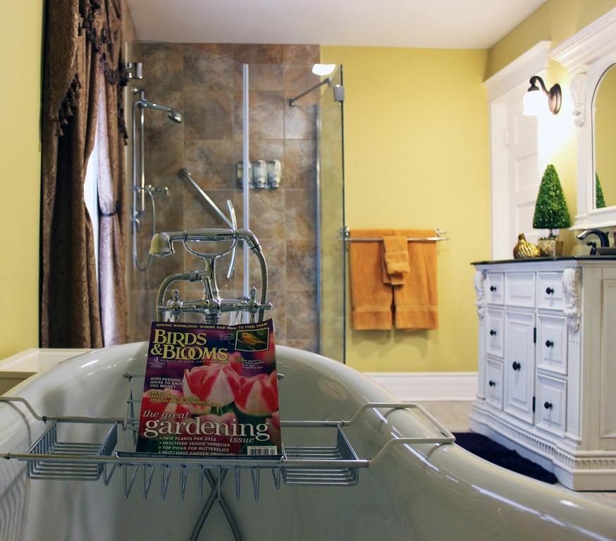 Talwood Manor B&B Port Colborne Δωμάτιο φωτογραφία